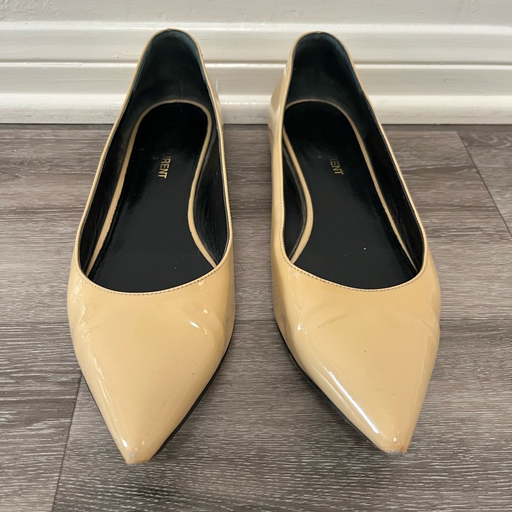 Yves Saint Laurent Flats